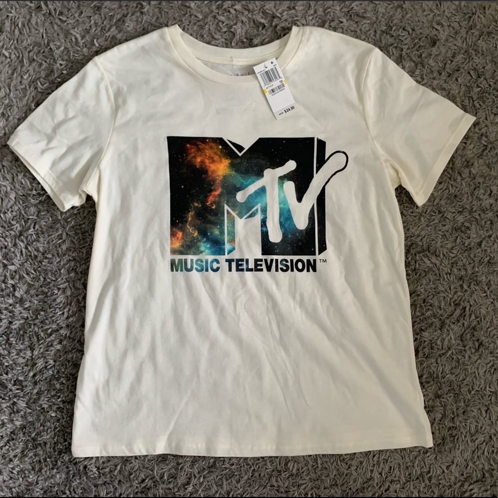 Cute Basic Tee Shirt - Wardrobe Necessity - MTV